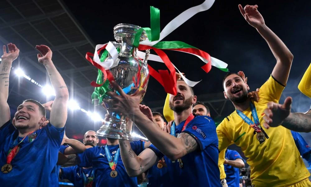 Euro 2020 – Ιταλία: Οι ξέφρενοι πανηγυρισμοί στα αποδυτήρια